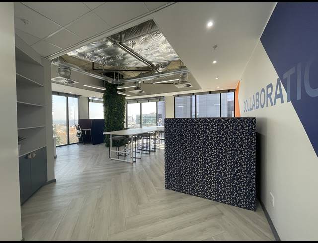 1,770M² OFFICE TO LET IN SANDOWN